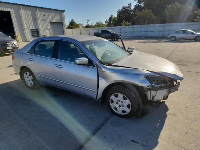 1HGCM56475A005188 - 2005 HONDA ACCORD LX SILVER photo 4