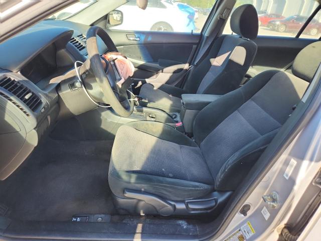 1HGCM56475A005188 - 2005 HONDA ACCORD LX SILVER photo 7