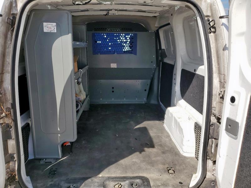 3N63M0YN2HK694550 - 2017 CHEVROLET CITY EXPRESS LS WHITE photo 10