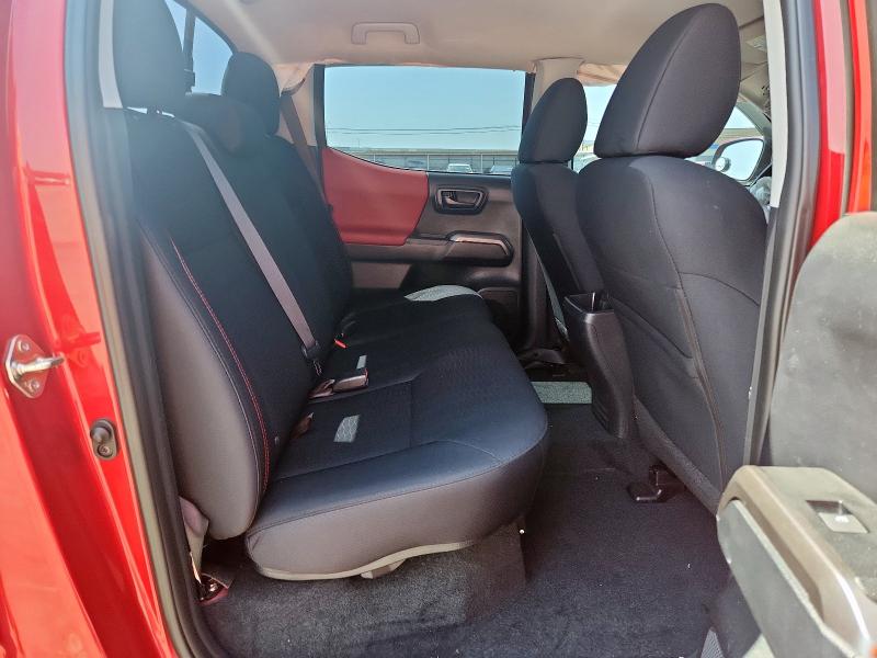 5TFCZ5AN9HX085210 - 2017 TOYOTA TACOMA DOUBLE CAB Kırmızı fotoğraf 18