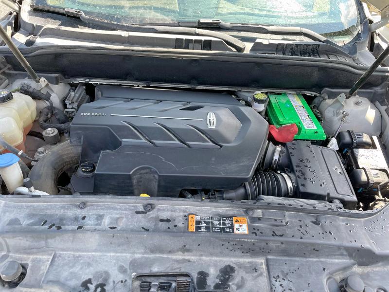 2LMTJ8LP2GBL31379 - 2016 LINCOLN MKX RESERVE Կրեմագույն լուսանկար 7