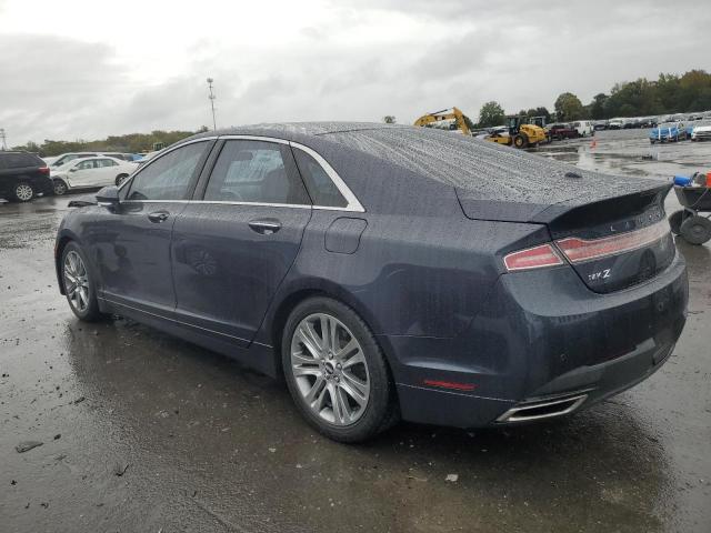 3LN6L2J9XDR807492 - 2013 LINCOLN MKZ BLUE photo 2