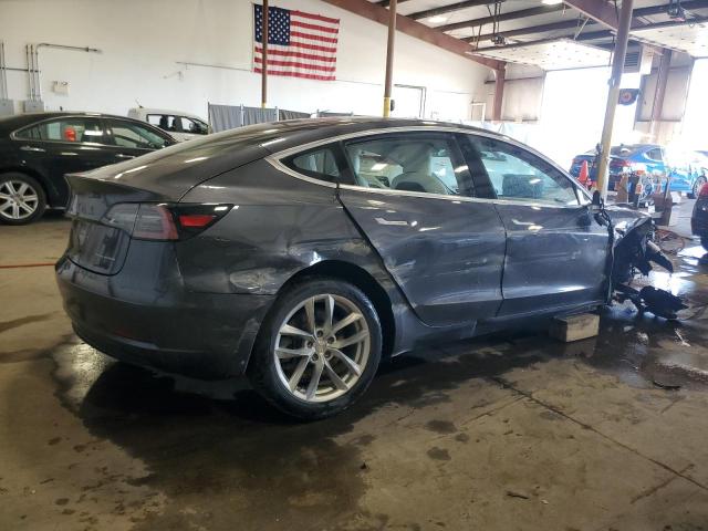 5YJ3E1EBXJF116209 - 2018 TESLA MODEL 3 Մոխրագույն լուսանկար 3