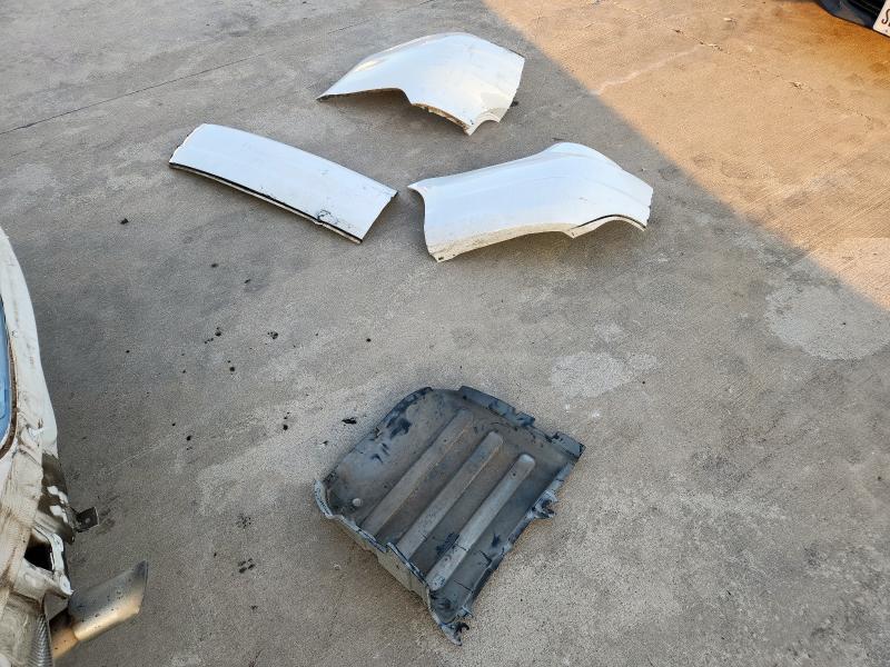 1VWBP7A32CC082643 - 2012 VOLKSWAGEN PASSAT SE Білий фото 12