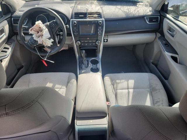 4T1BF1FK4HU635860 - 2017 TOYOTA CAMRY LE 蓝色 照片 8