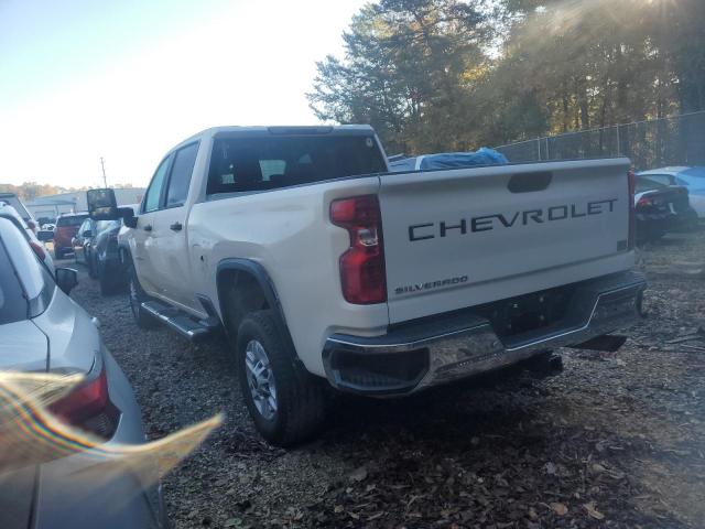 1GC1YLE72PF131118 - 2023 CHEVROLET SILVERADO K2500 HEAVY DUTY WHITE photo 2