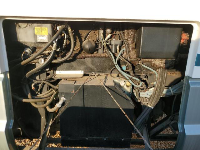 1RF22464922018422 - 2002 ROADMASTER RAIL RAISED RAI TWO TONE photo 7