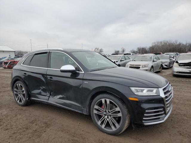 WA1C4AFY6J2120003 - 2018 AUDI SQ5 PRESTIGE BLACK photo 4