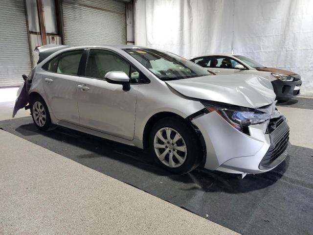 JTDB4MEE6R3019222 - 2024 TOYOTA COROLLA LE Արծաթագույն լուսանկար 4