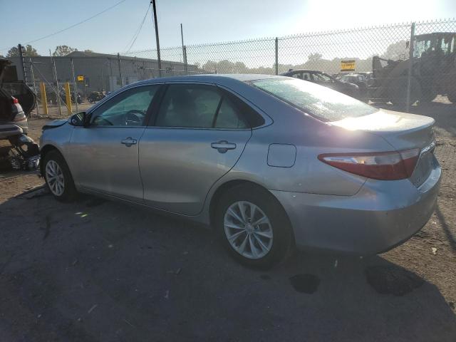 4T1BF1FK8GU504719 - 2016 TOYOTA CAMRY LE SILVER photo 2