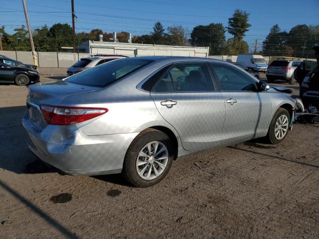 4T1BF1FK8GU504719 - 2016 TOYOTA CAMRY LE SILVER photo 3