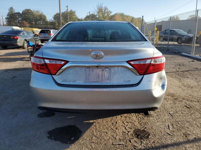 4T1BF1FK8GU504719 - 2016 TOYOTA CAMRY LE SILVER photo 6