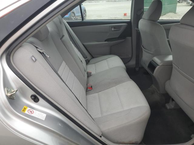 4T1BF1FK7HU343572 - 2017 TOYOTA CAMRY LE SILVER photo 10