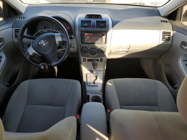 2T1BU4EE9DC928135 - 2013 TOYOTA COROLLA BASE ვერცხლისფერი ფოტო 8