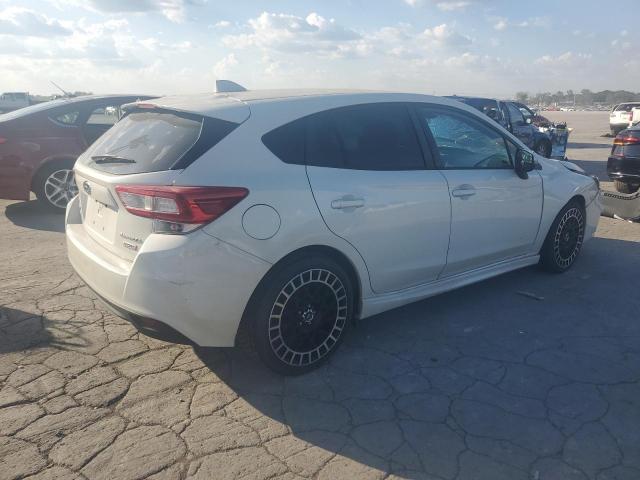 4S3GTAM60K3724959 - 2019 SUBARU IMPREZA SPORT Weiß Foto 3