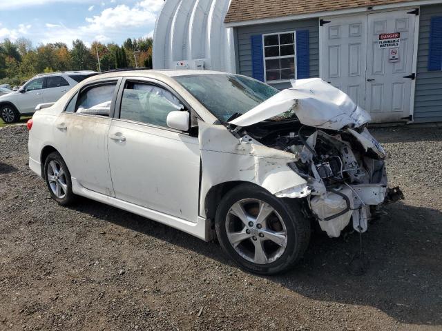 2T1BU4EE4CC849731 - 2012 TOYOTA COROLLA BASE WHITE photo 4