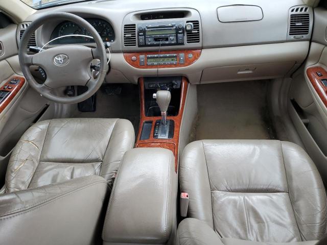 4T1BF30K02U535945 - 2002 TOYOTA CAMRY LE BLUE photo 8