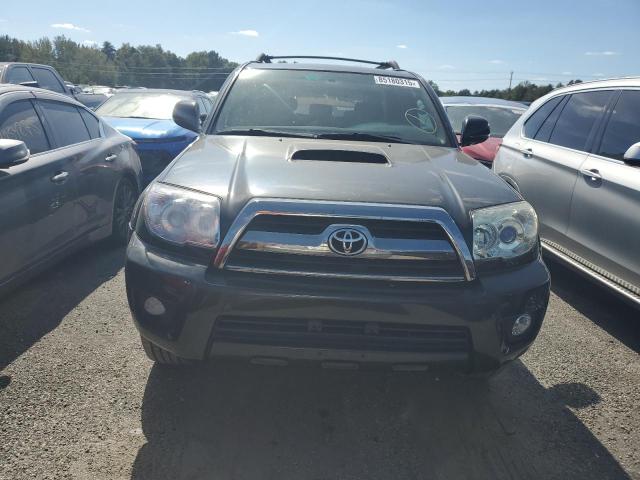 JTEBU14RX70107901 - 2007 TOYT 4RUNNER SR5 CHARCOAL photo 5