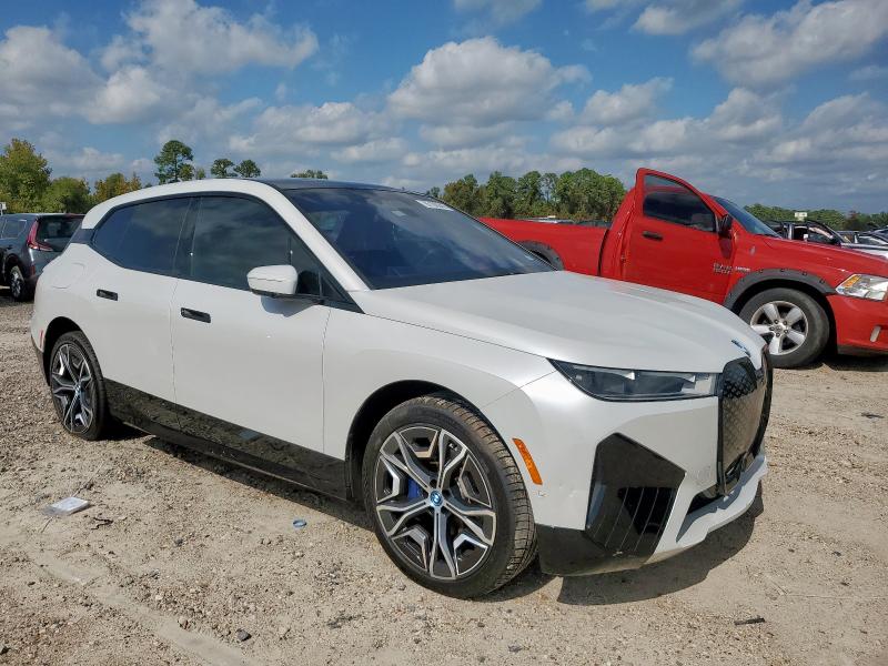 WB523CF02RCN70226 - 2024 BMW IX XDRIVE50 WHITE photo 4