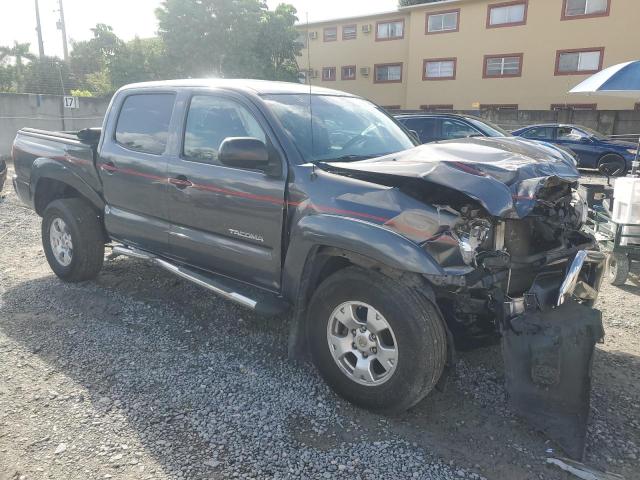 5TFJU4GN5FX085211 - 2015 TOYOTA TACOMA DOUBLE CAB PRERUNNER GRAY photo 4