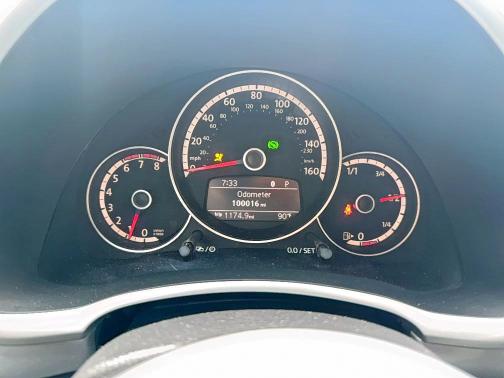 3VWJX7AT3DM663774 - 2013 VOLKSWAGEN BEETLE SILVER photo 8