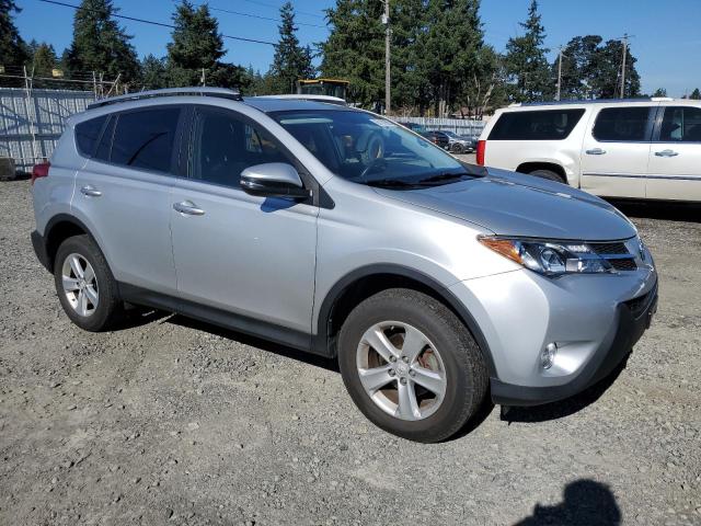 JTMRFREV9DD028733 - 2013 TOYOTA RAV4 XLE SILVER photo 4