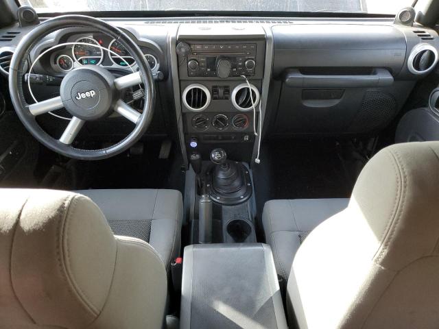 1J4FA54188L622583 - 2008 JEEP WRANGLER SAHARA Siyah fotoğraf 8