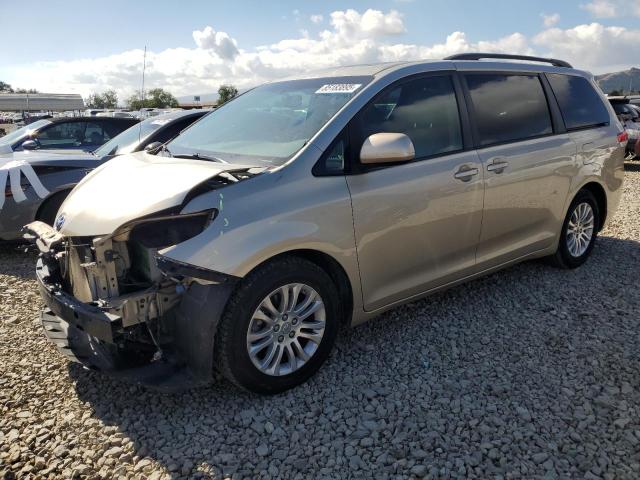 2013 TOYOTA SIENNA XLE, 