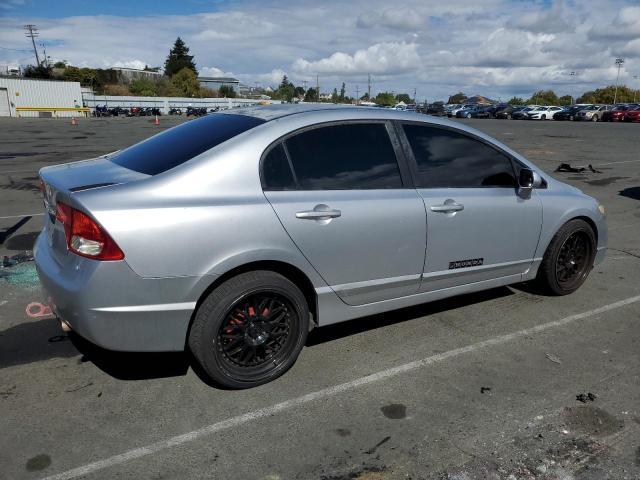 2HGFA1F59AH301090 - 2010 HONDA CIVIC LX Gümüş fotoğraf 3