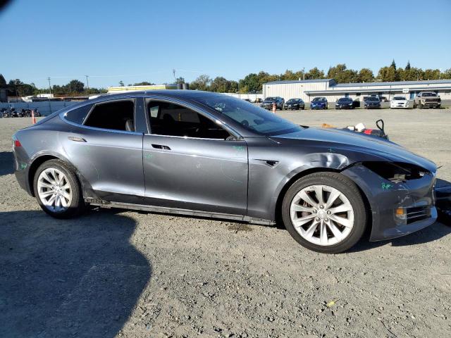 5YJSA1E18HF188731 - 2017 TESLA MODEL S GRAY photo 4