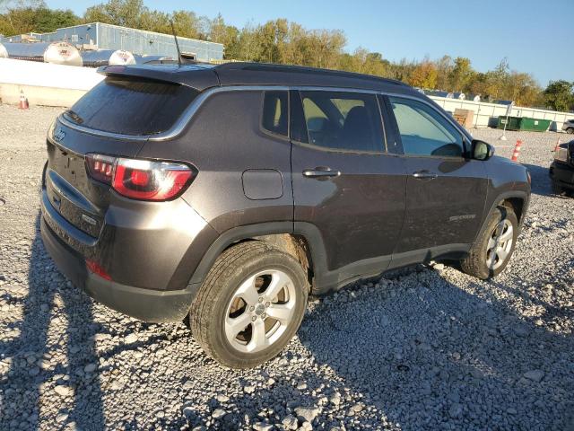 3C4NJDBB4KT839647 - 2019 JEEP COMPASS LATITUDE Сірий фото 3