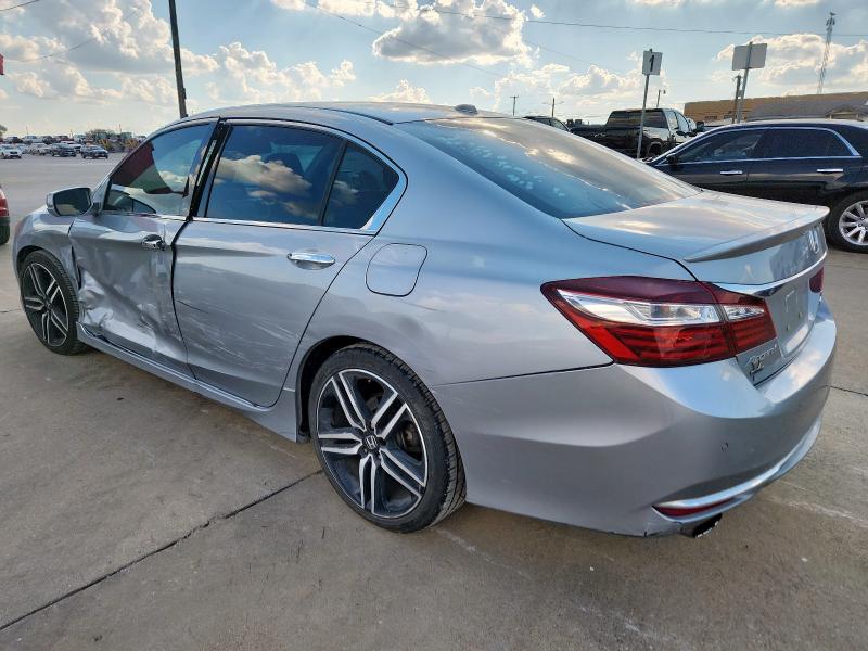 1HGCR3F92HA011695 - 2017 HONDA ACCORD TOURING 银色 照片 2