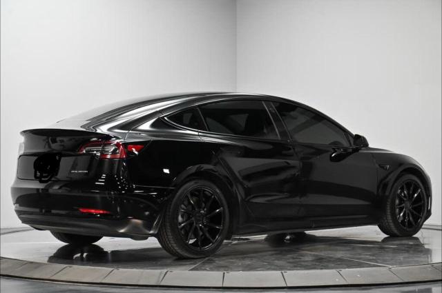 5YJ3E1EB5JF128896 - 2018 TESLA MODEL 3 Qara foto 4