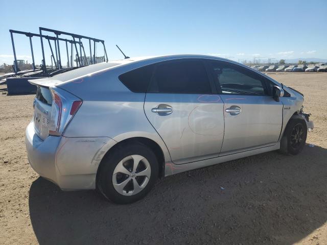 JTDKN3DUXD5651928 - 2013 TOYOTA PRIUS SILVER photo 3