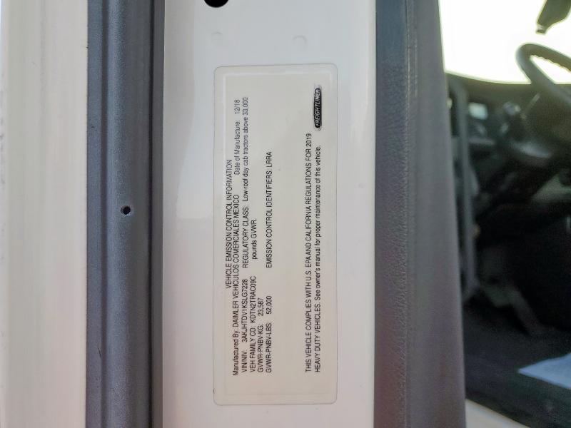 3AKJHTDV1KSLG7228 - 2019 FREIGHTLINER CASCADIA 1 თეთრი ფოტო 10