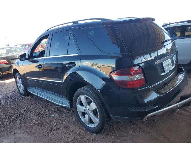 4JGBB8GB4BA644277 - 2011 MERCEDES-BENZ ML 350 4MATIC BLACK photo 2