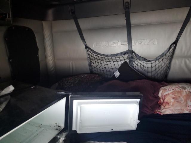 3AKJHHDR3NSNX7693 - 2022 FREIGHTLINER CASCADIA 1 WHITE photo 6