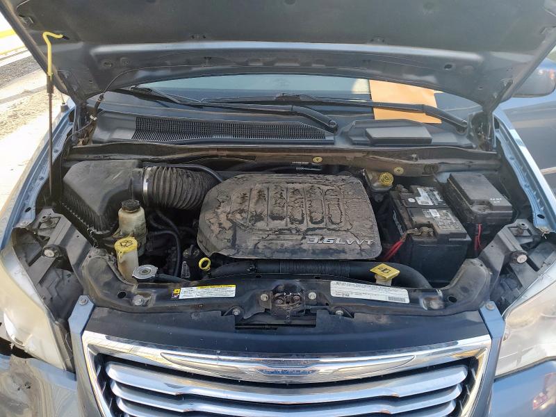 2A4RR5DG4BR782999 - 2011 CHRYSLER TOWN & COU TOURING BLUE photo 12