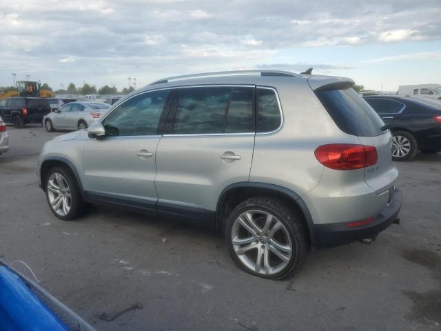 WVGAV7AX7CW543871 - 2012 VOLKSWAGEN TIGUAN S 灰色 照片 2