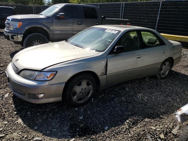 2001 LEXUS ES 300, 