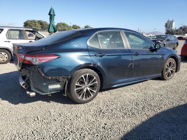 4T1B11HK4JU593708 - 2018 TOYOTA CAMRY L TEAL photo 3