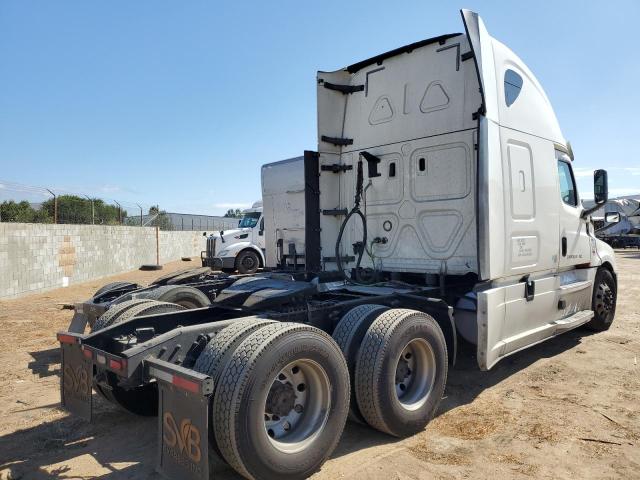 3AKJHHDR3KSLH4326 - 2019 FREIGHTLINER CASCADIA 1 თეთრი ფოტო 4