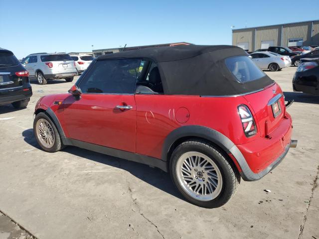 WMWRF334X5TG10600 - 2005 MINI COOPER RED photo 2