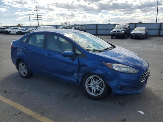 3FADP4BJ7JM136687 - 2018 FORD FIESTA SE BLUE photo 4