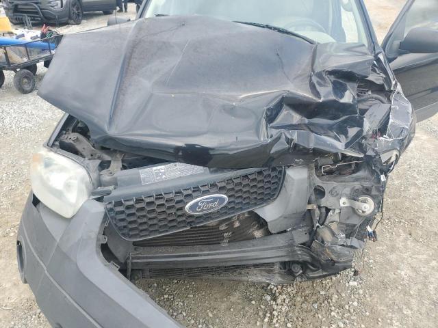 1FMYU02ZX5KD87750 - 2005 FORD ESCAPE XLS BLACK photo 11