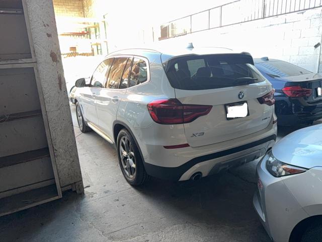 5UXTS1C00L9D47211 - 2020 BMW X3 XDRIVE30E WHITE photo 3