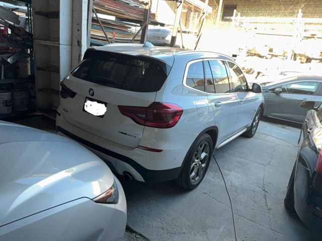 5UXTS1C00L9D47211 - 2020 BMW X3 XDRIVE30E WHITE photo 4