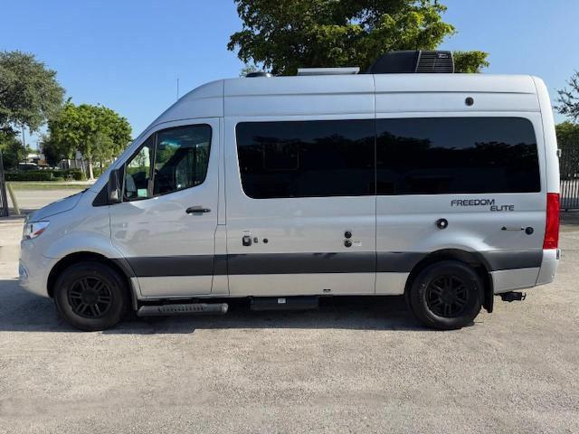 W1X4EBHY0NP484324 - 2022 MERCEDES-BENZ SPRINTER 2500 SILVER photo 12