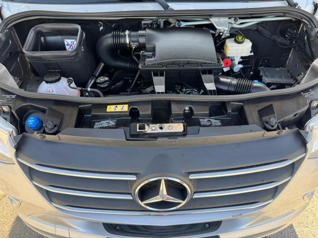 W1X4EBHY0NP484324 - 2022 MERCEDES-BENZ SPRINTER 2500 SILVER photo 14