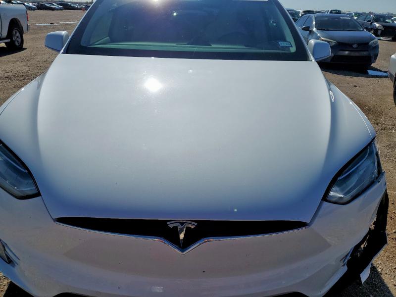 5YJXCAE41KF183128 - 2019 TESLA MODEL X Biały zdjęcie 12
